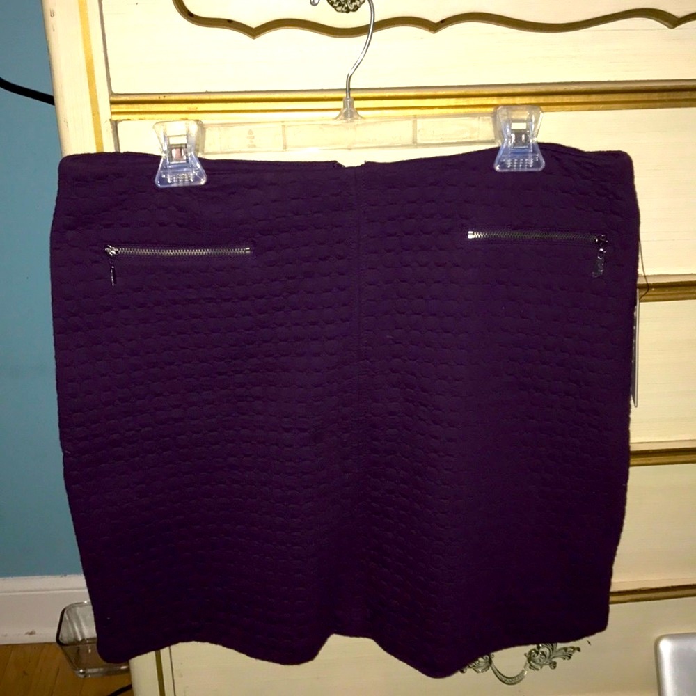 Laundry by Shelli Segal purple quilted mini skirt